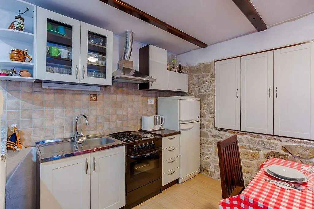 Tomo Apartment Stobrec