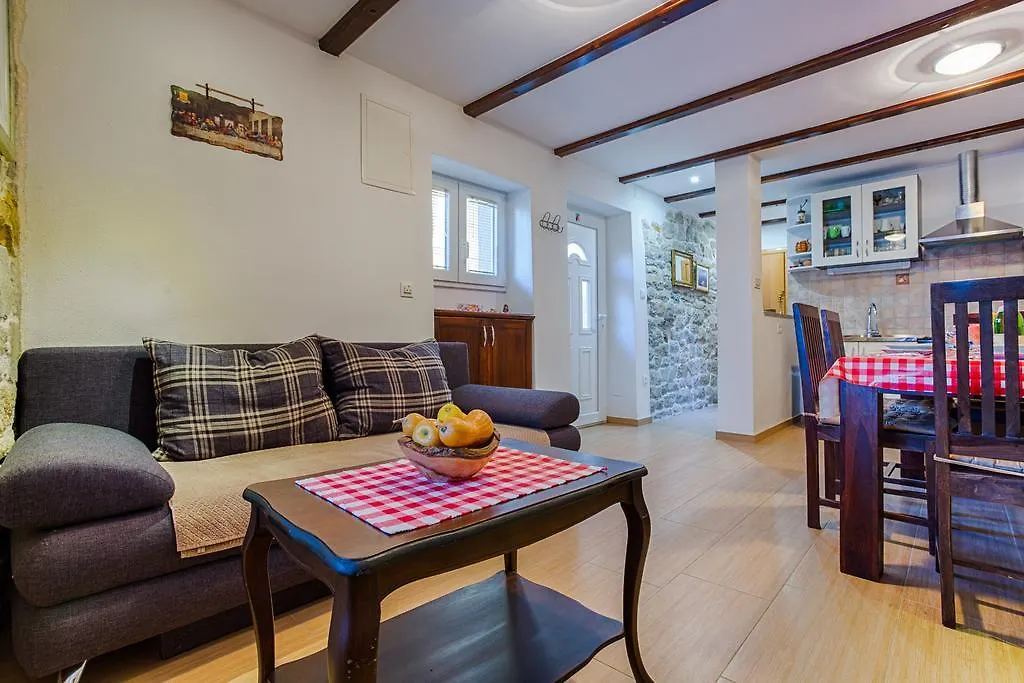 Tomo Apartment Stobrec