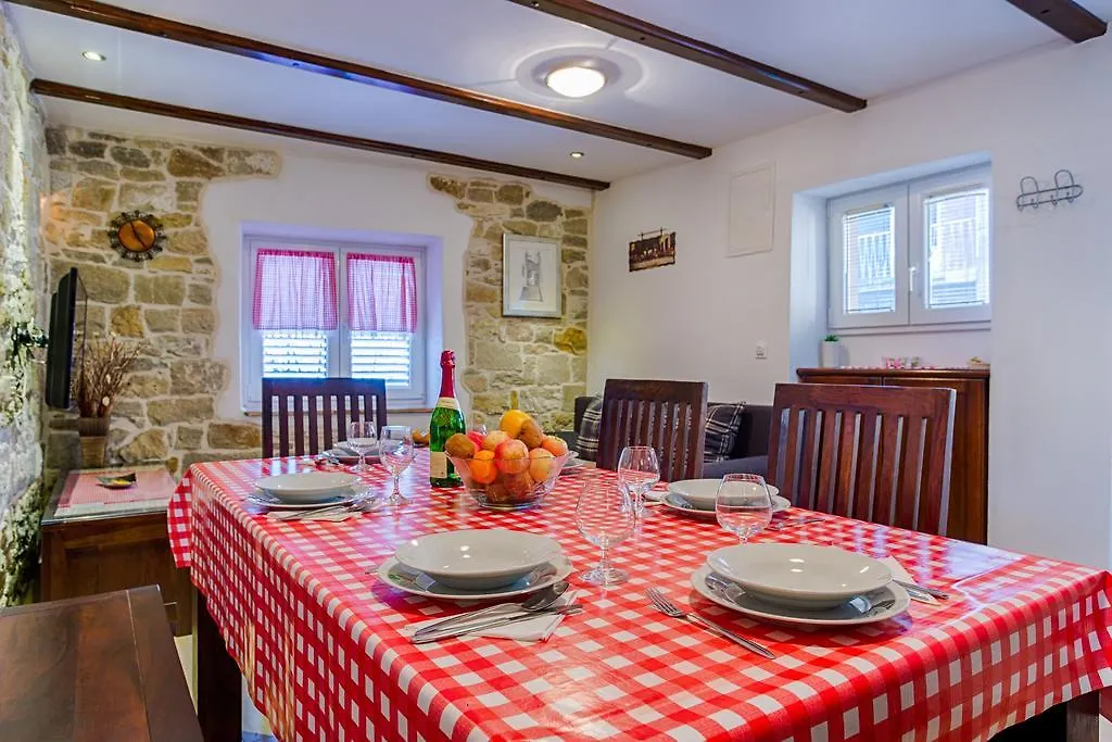 Tomo Apartment Stobrec